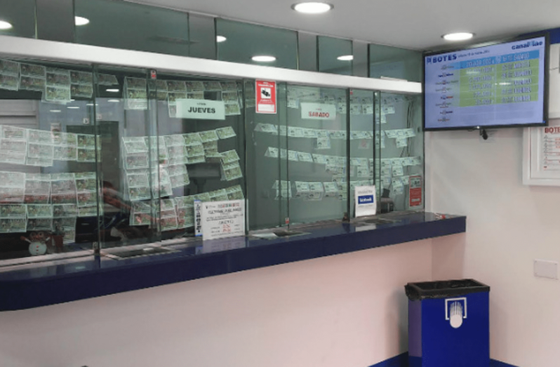 El premio se despachó en la Administración nÂº 2 de Telde, ubicada junto al Bingo de Los Llanos (Foto TA)